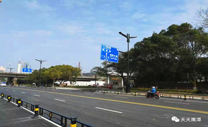 鷹潭首條智慧大道上這些智慧路燈，是怎樣使用“三頭六臂”的？